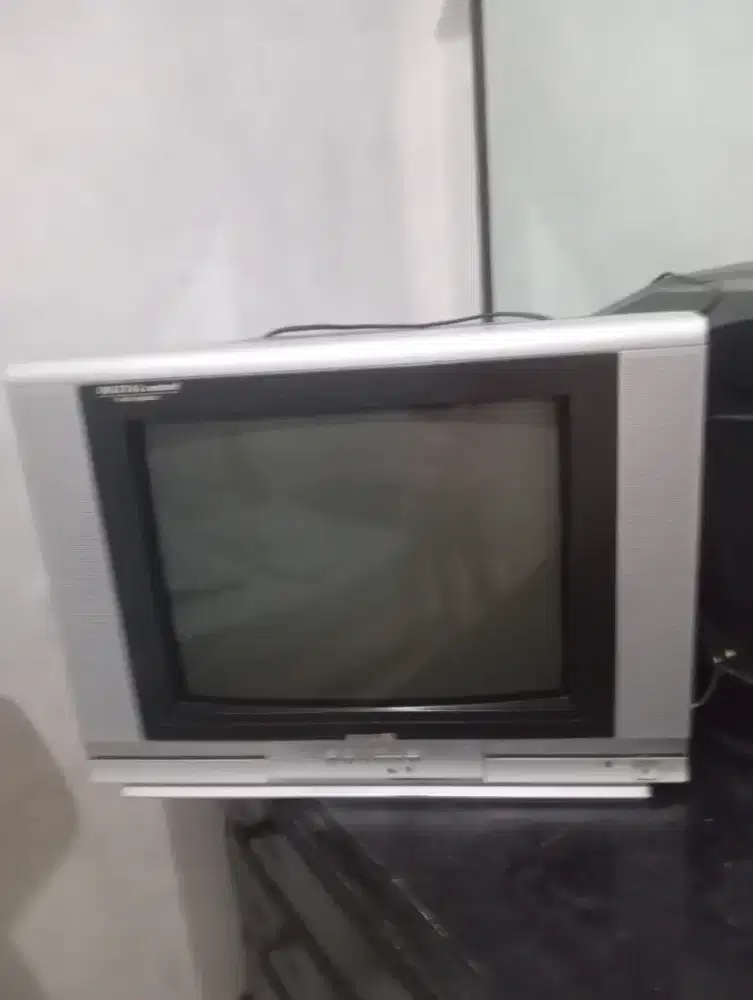 Tivi tabung saab 21 in
