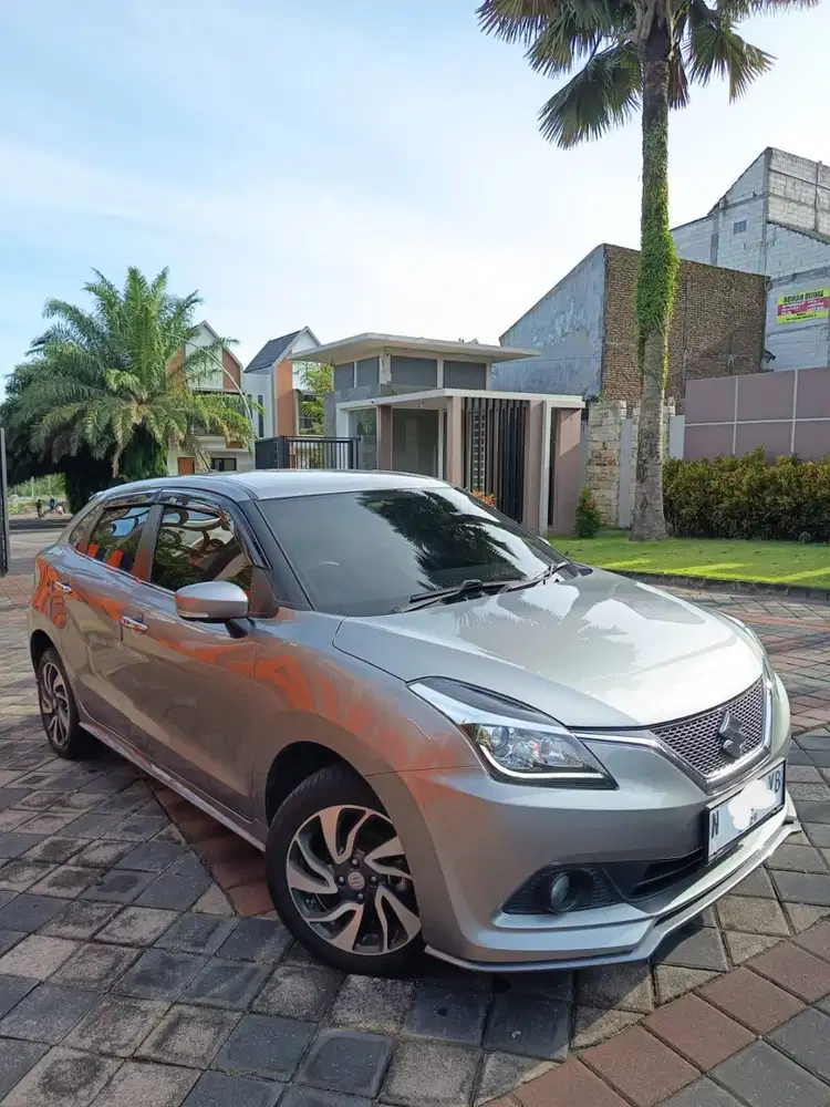 Suzuki Baleno Hatchback Th 2019 AT Silver