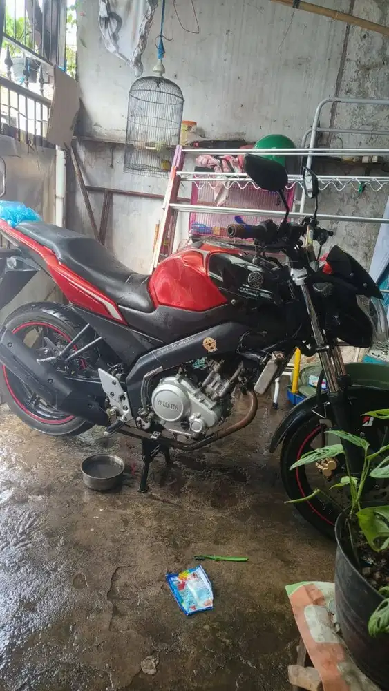 Dijual edisi teu ka anggo