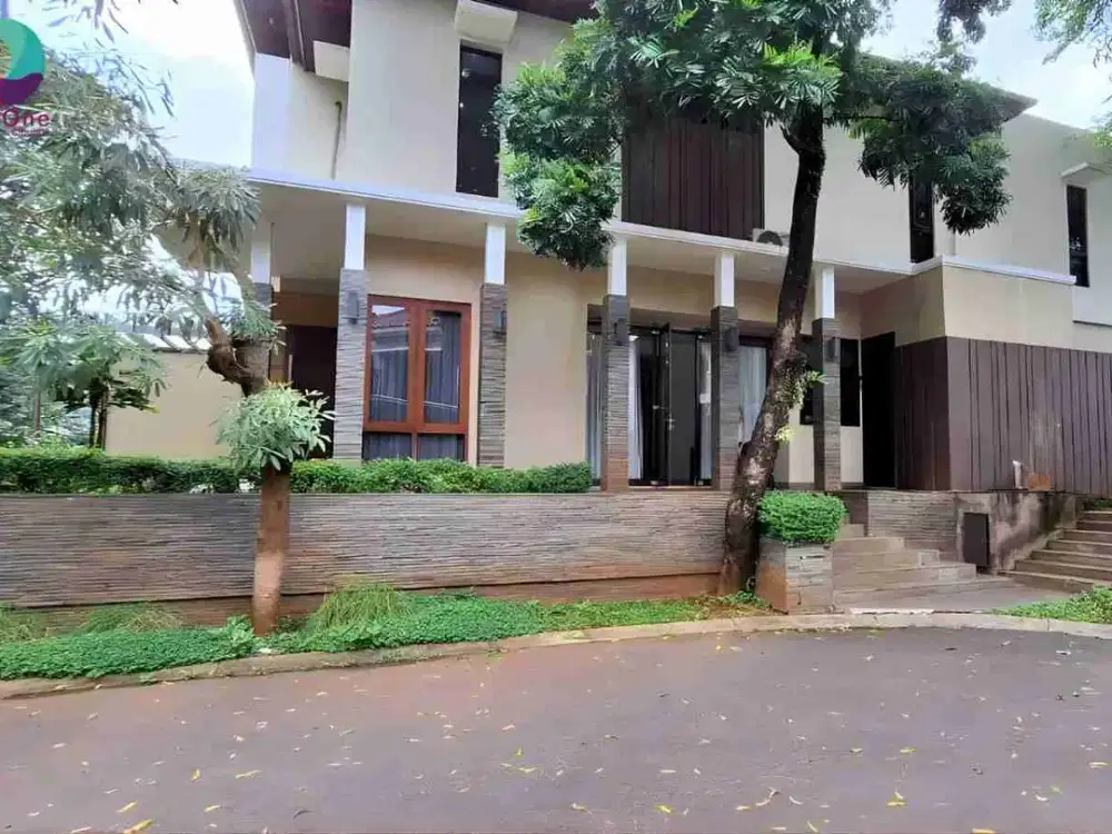 Dijual rumah strategis rapi siap huni di raffles hills