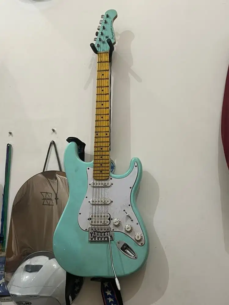 Gitar Scorpion dan Ampli AMTECH