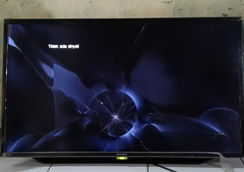 Aquos sharp tv 32 inc