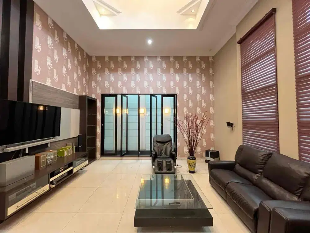 Villa di komplek Cemara Asri