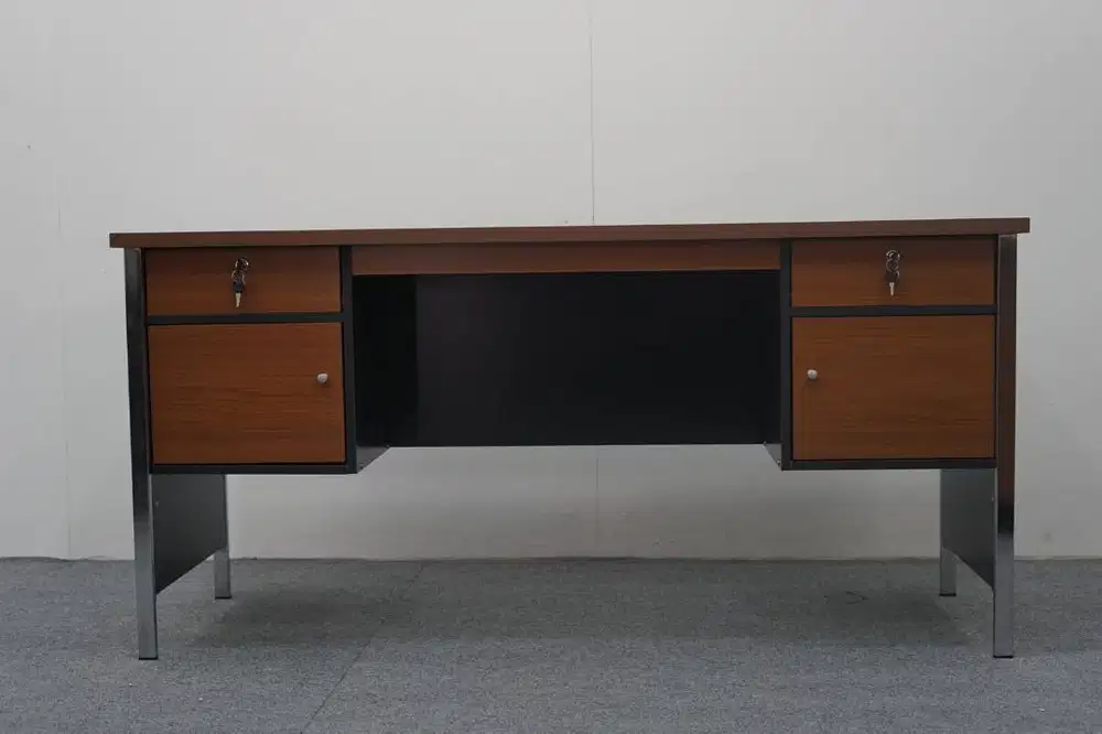 READY MEJA KANTOR SATU BIRO KAKI BESI TERMURAH SALE