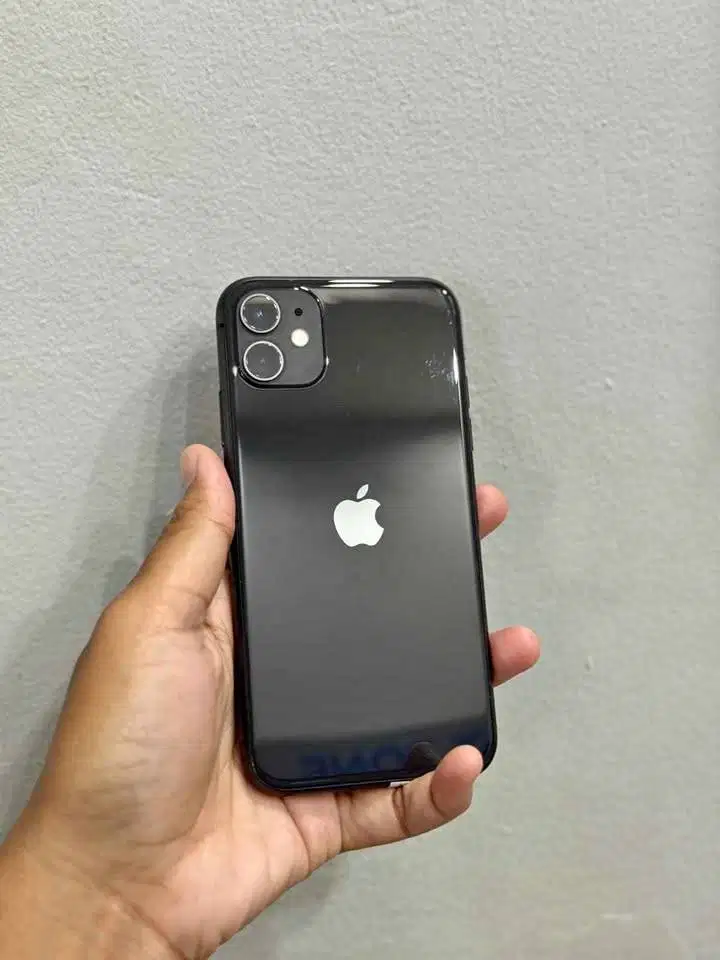 iPhone 11 128 Beacukai Fullset Normal
