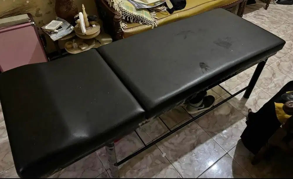 Bed Treatment / Bed Salon Second – Kondisi Masih Bagus (Bekasi)