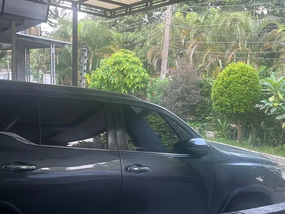 Mobil rental + supir