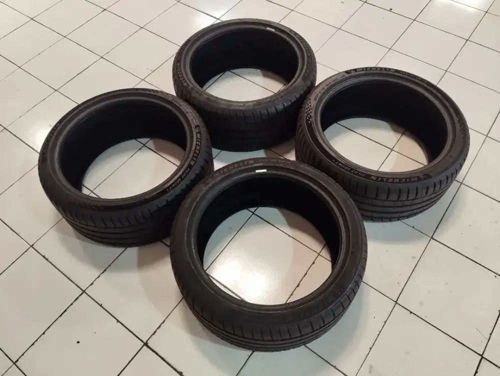 Ban Michellin Pilot Sport R18 Ex Mercy E350