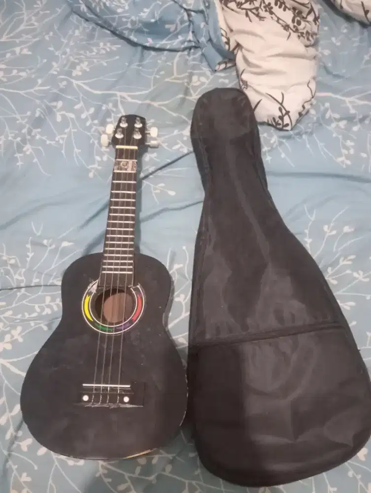 Gitar akulele + tas