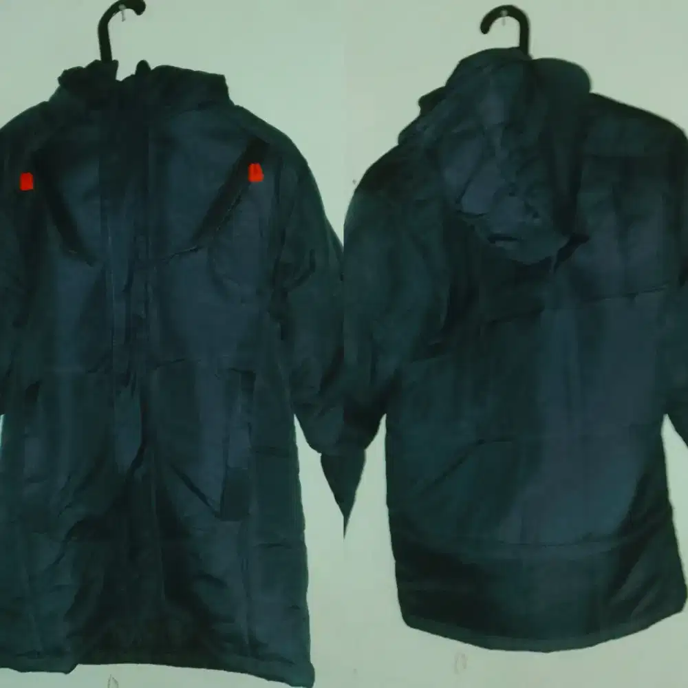 Jaket parasut pria size L (bahan adem dan tebal)