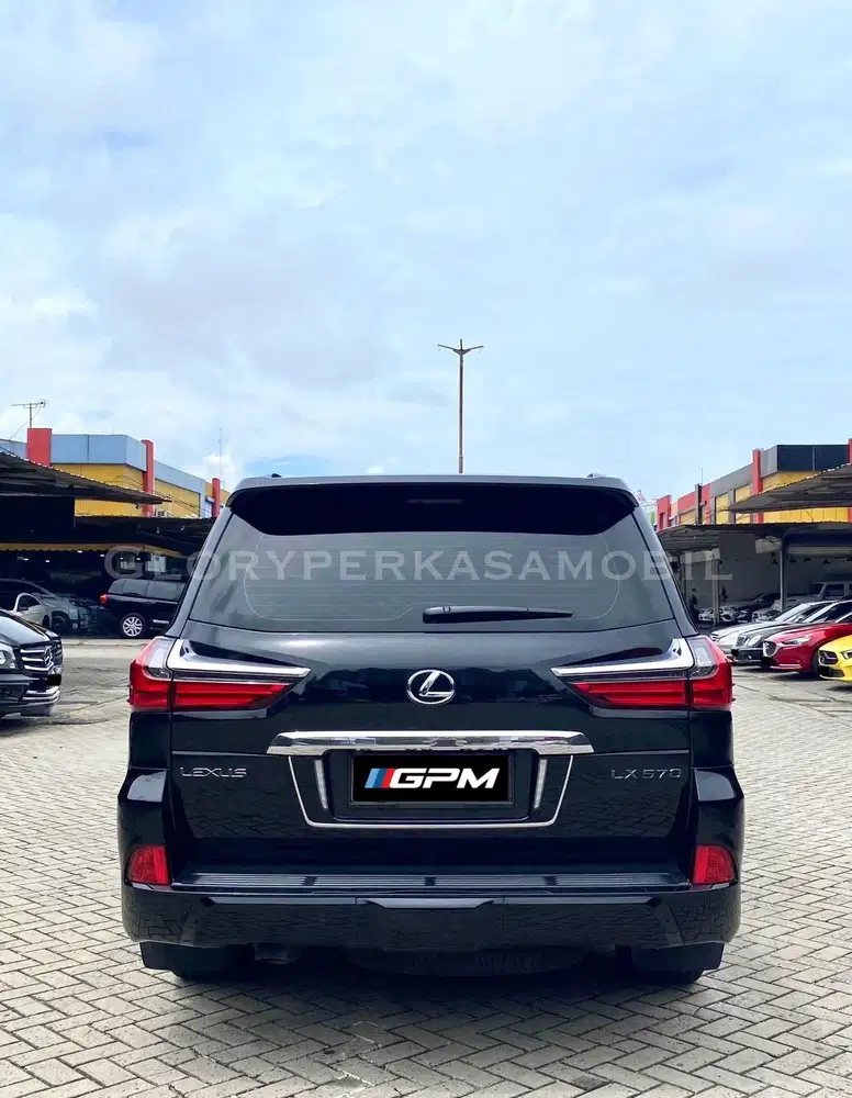 Lexus LX570 2018/ 2019 KM 20rb ANTIK