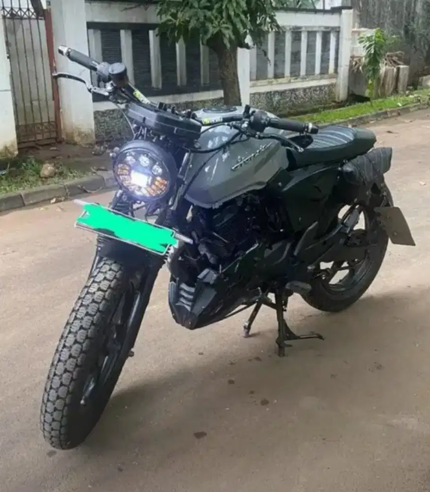 Jual Motor Kesayangan Basic  MegaPro Custom