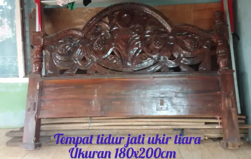Tempat tidur jati ukir tiara ukuran 180x200cm
