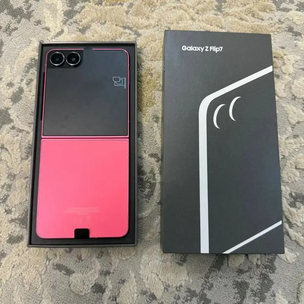 Samsung Z Flip7 12/256 KREDIT Tanpa DP PROMO AKHIR TAHUN