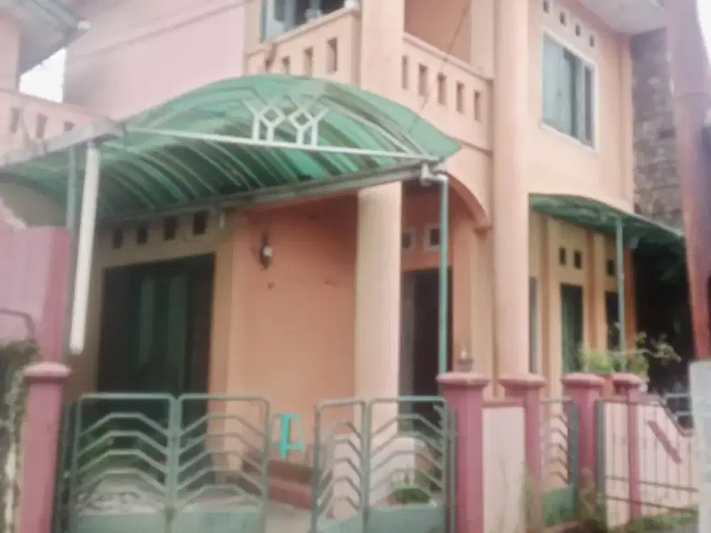 Dijual Cepat Rumah 2 Lantai Semi Furnished Pasar Rebo Jakarta Timur - Perlu Direnovasi | HARGA BISA NEGO