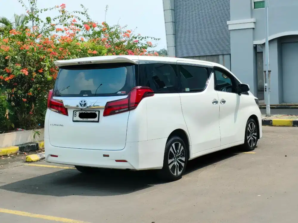 TOYOTA ALPHARD 2,5 NEW MODEL AT  MULUS ISTIMEWA