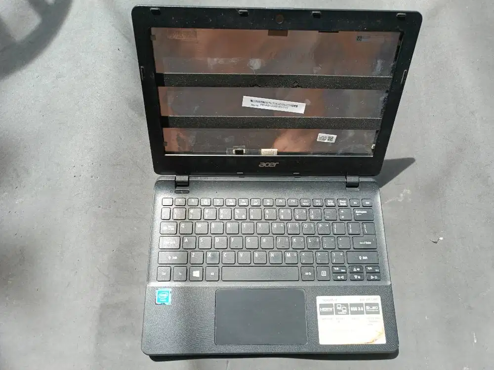 Casing Acer Aspire ES1-131