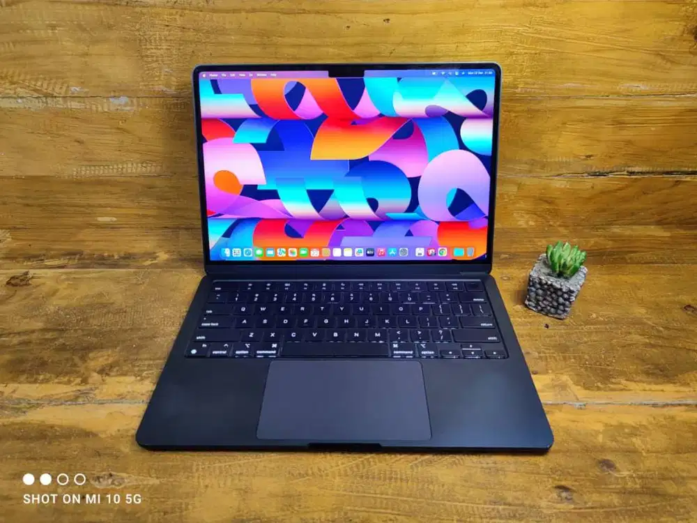 Macbook Air 13 2022 Apple M2 8GB/512GB BH 88% CC 161 NORMAL