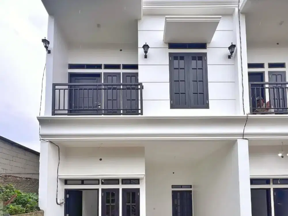 RUMAH BARU MINIMALIS 2 LANTAI PLUS ROOFTOP STRATEGIS DI CONDET RAYA JAKARTA TIMUR