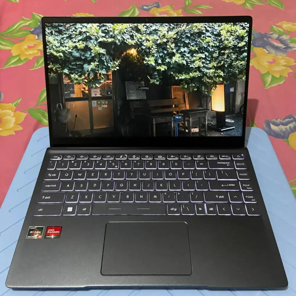 MSi Modern 14 B5M AMD Ryzen 5 5500U 8GB 512GB SSD 14.0 FHD IPS Win 11