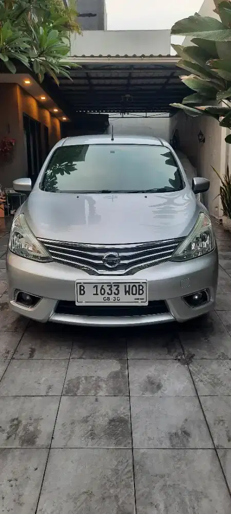 Nissan Grand Livina 1.5 XV AT 2015