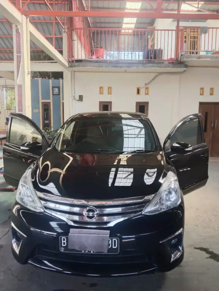 Dijual grand Livina HWS 2017