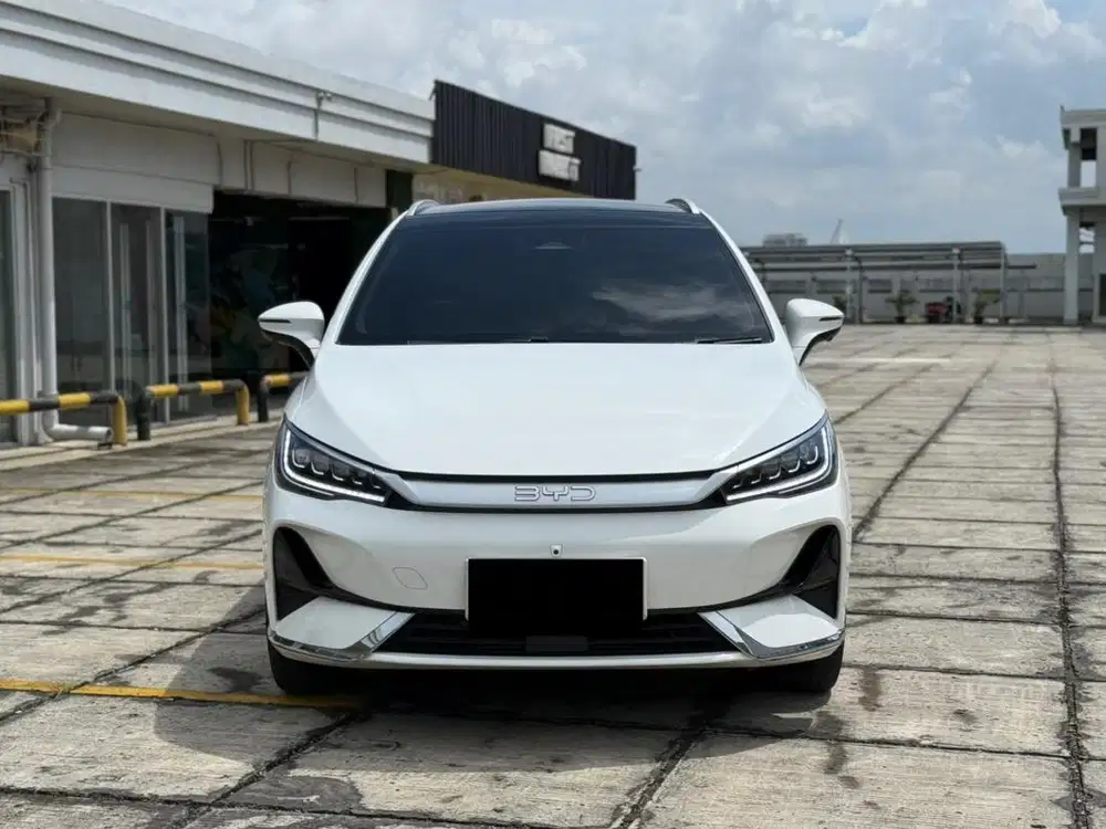 (340jt Cash) Byd M6 2024 Captain Seat