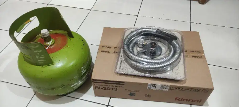 Kompor rinnai 1 tingku satu set.