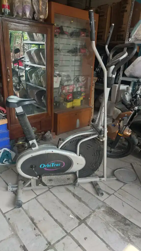 SEPEDA STATIS GYM OLAHRAGA MERK ORBITRACK