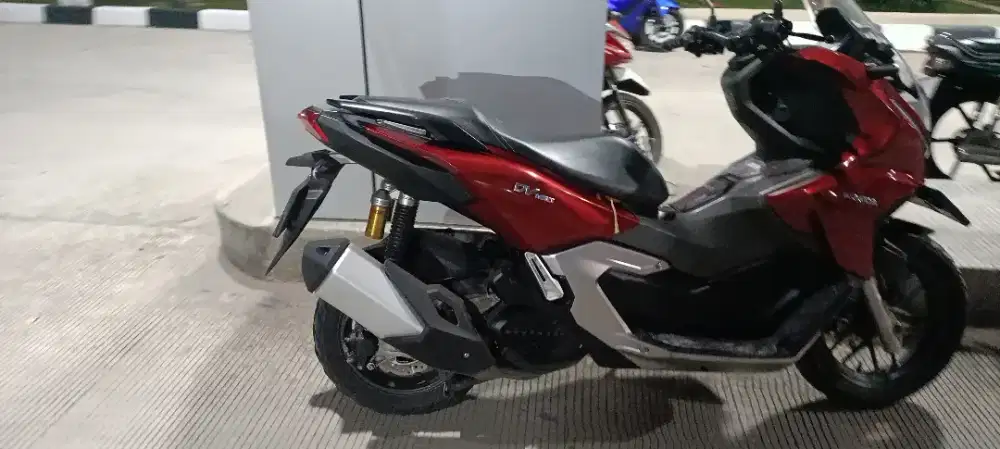 Honda adv 160 2022 CBS low km