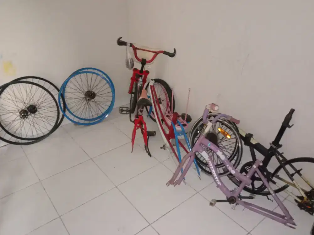 Dijual barang2 sepeda
