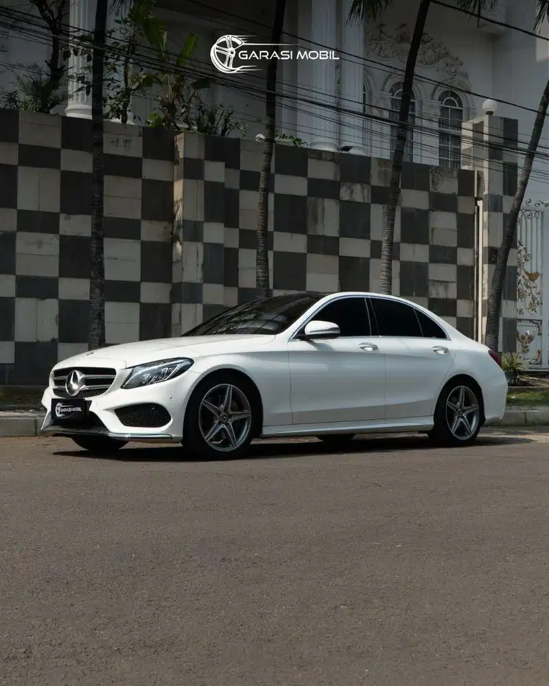 MERCEDES BENZ C300 AMG LINE 2017