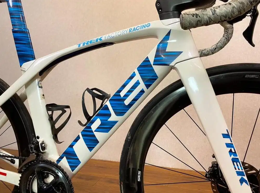 Trek Madone SL 6 Rare Blue
