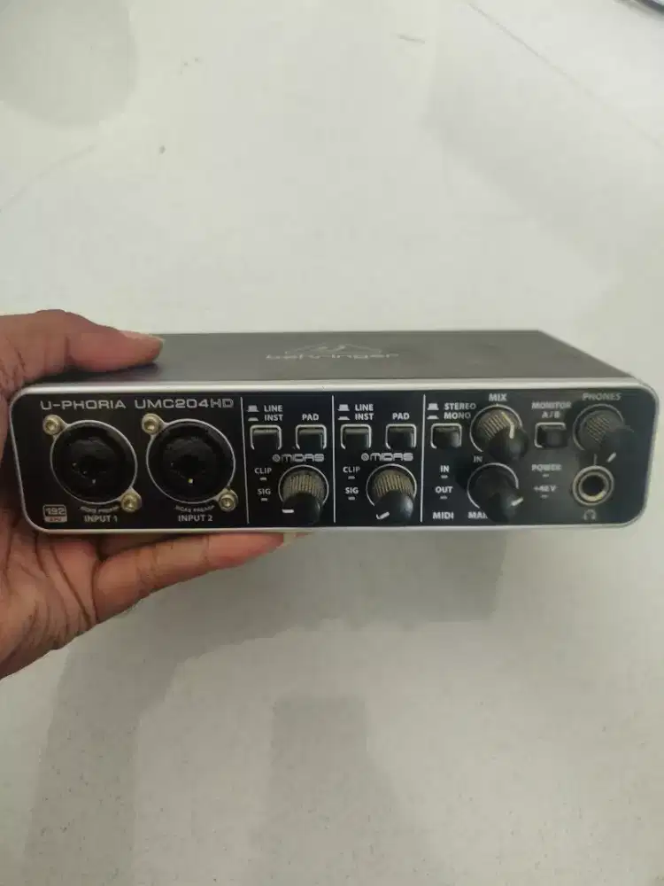 behringer 204hd normal
