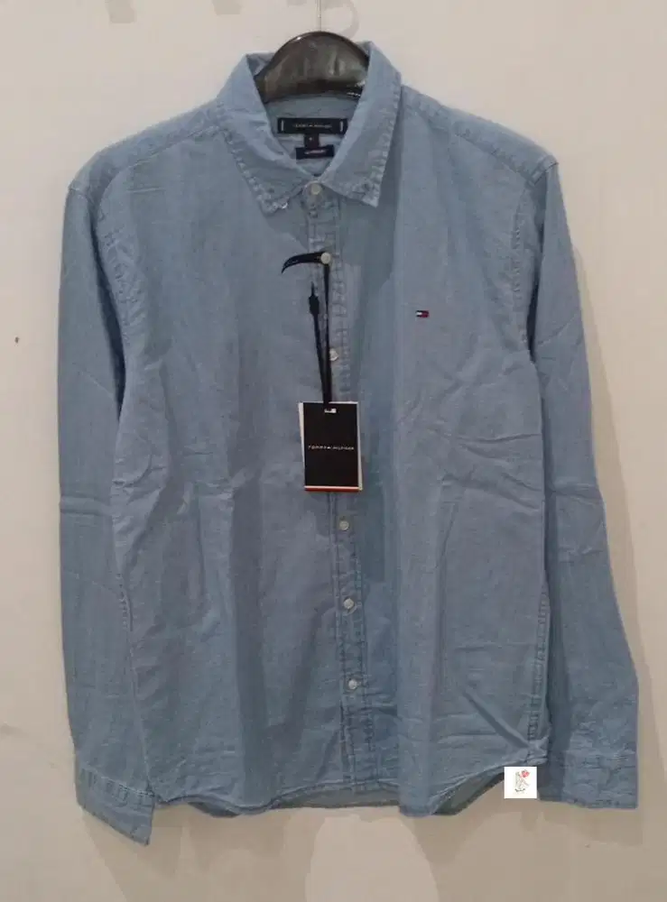 TOMMY HILFIGER KEMEJA MOTIF DENIM