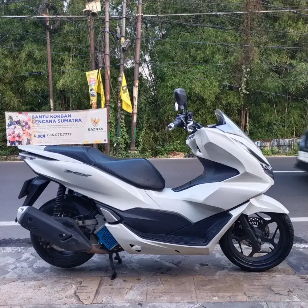 Honda PCX 160 Non ABS 2021 Orisinil lengkap Bagus