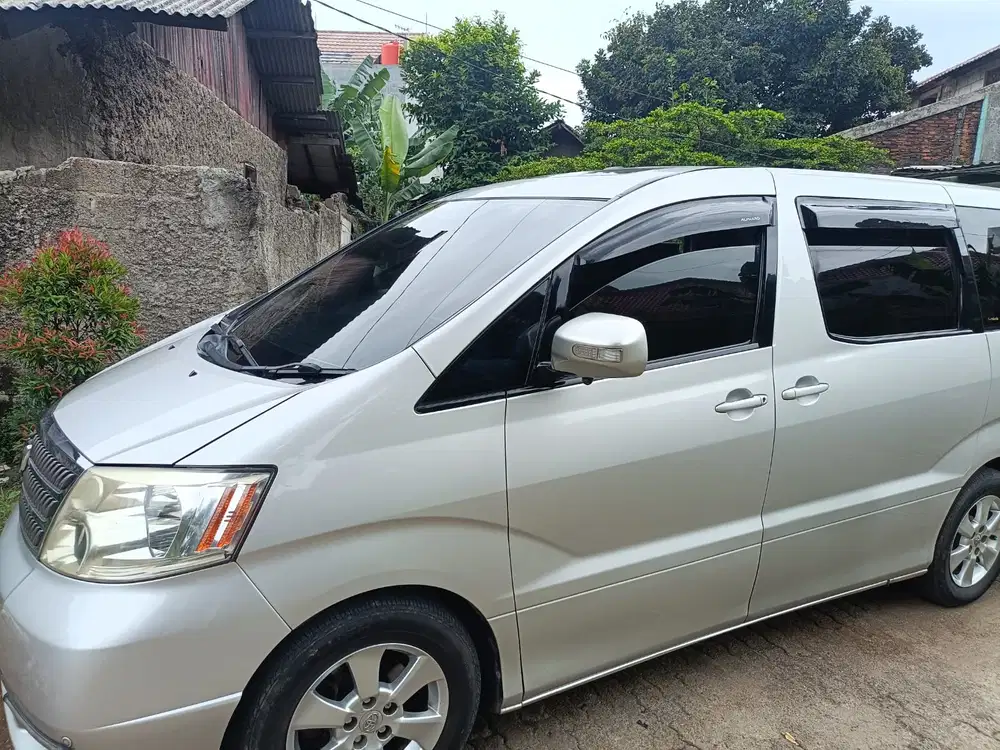 Toyota Alphard 2004 Bensin