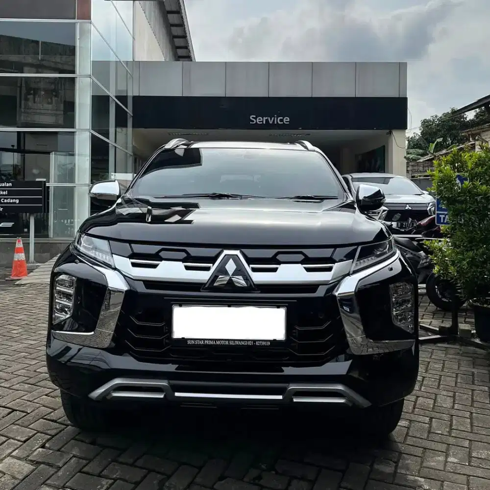 Mitsubishi Pajero Sport Dakar 4*2 at unit istimewa