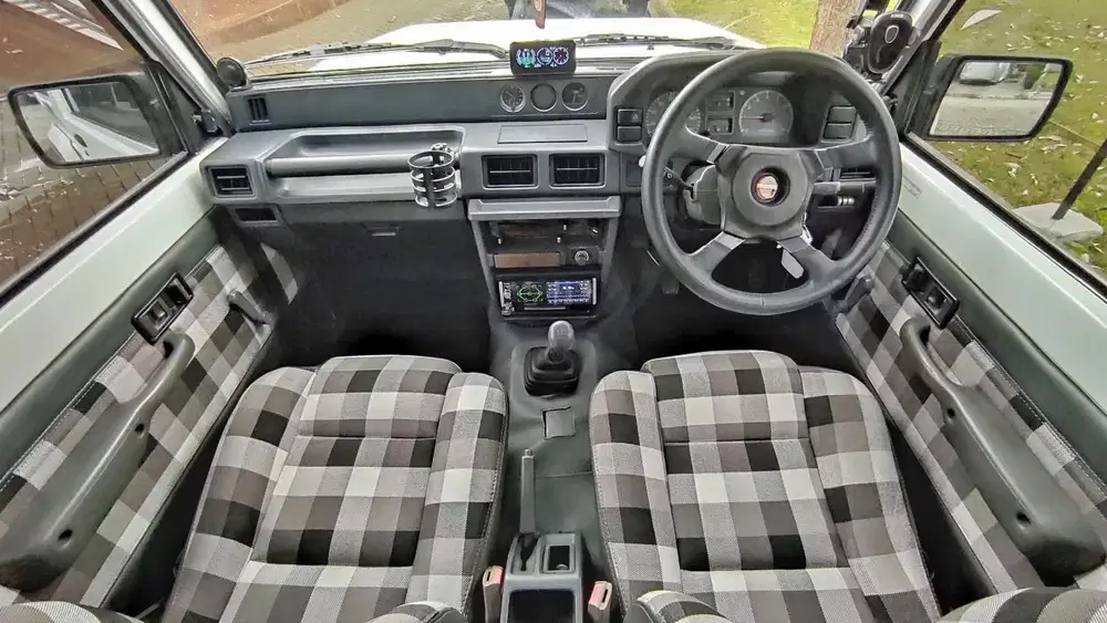 Daihatsu Feroza 1994 Bensin