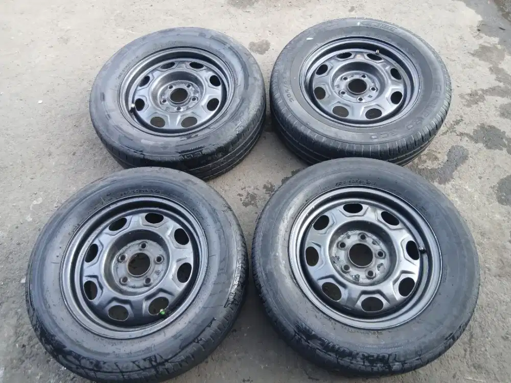 Velg  plus ban kaleng taruna  ring 15 pcd 5x114