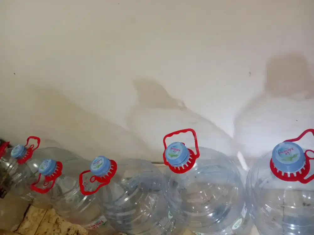 Galon  7 pcs  hanya 10k