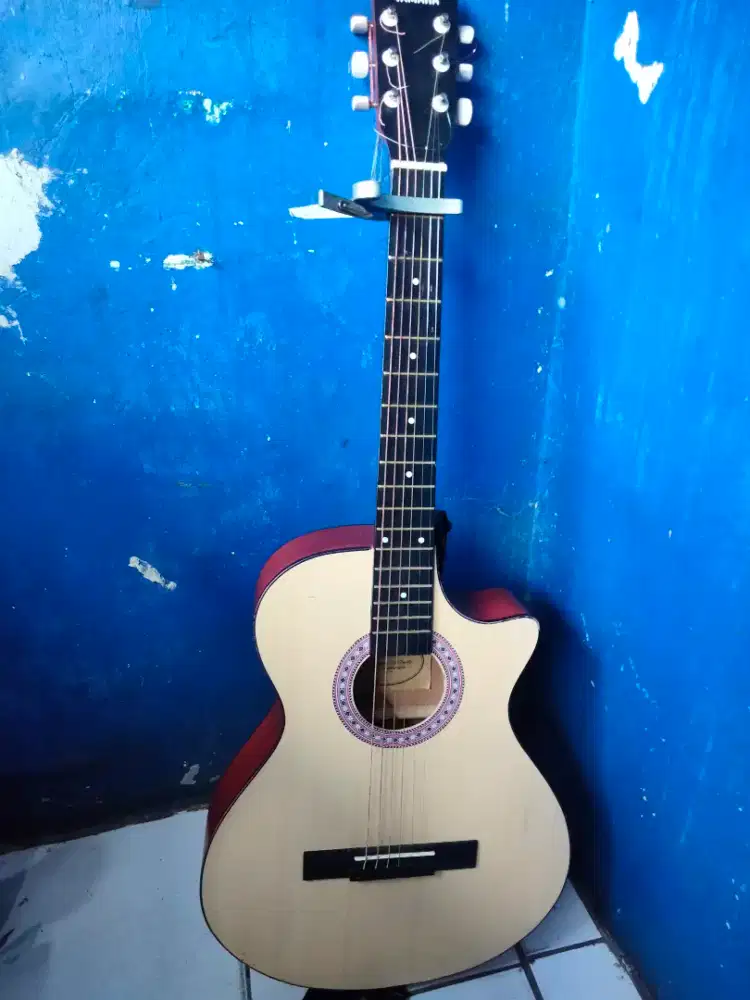 Gitar akustik elektrik mulus 95%