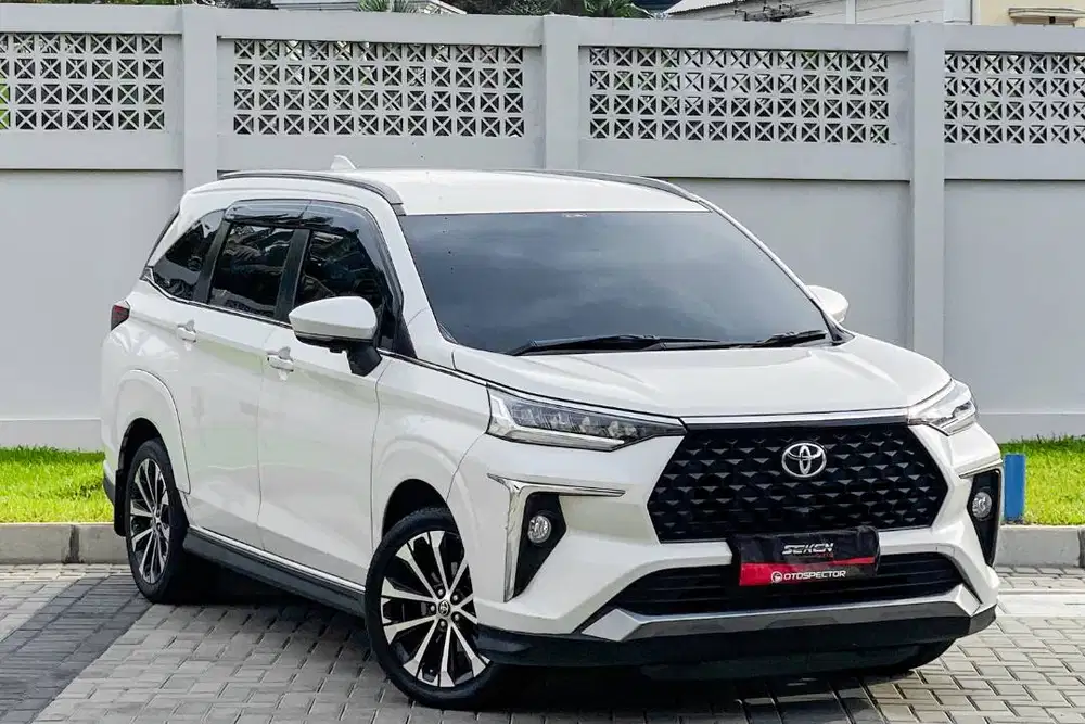 Toyota Veloz 1.5 Q 1.5Q CVT AT Matic Non TSS 2022 Putih Metalik,