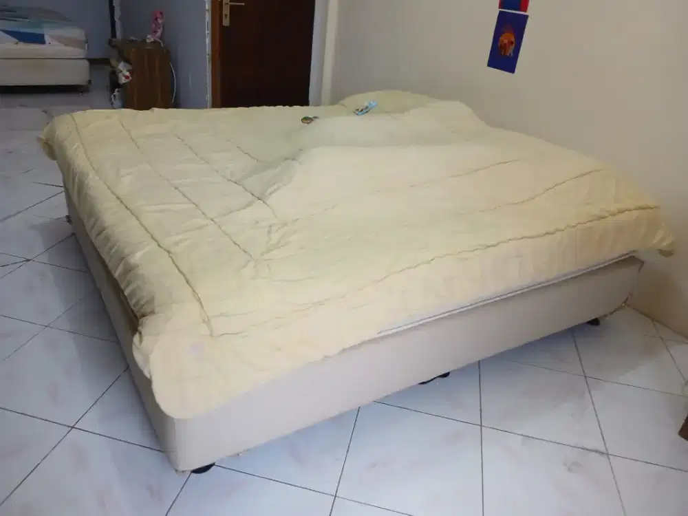 Dijual spring bed 180x200