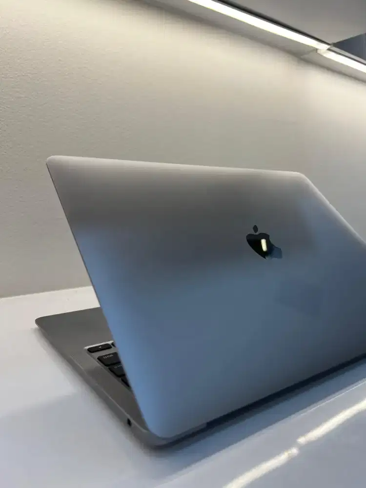 Macbook Air M1 2020 13 16/512 GB