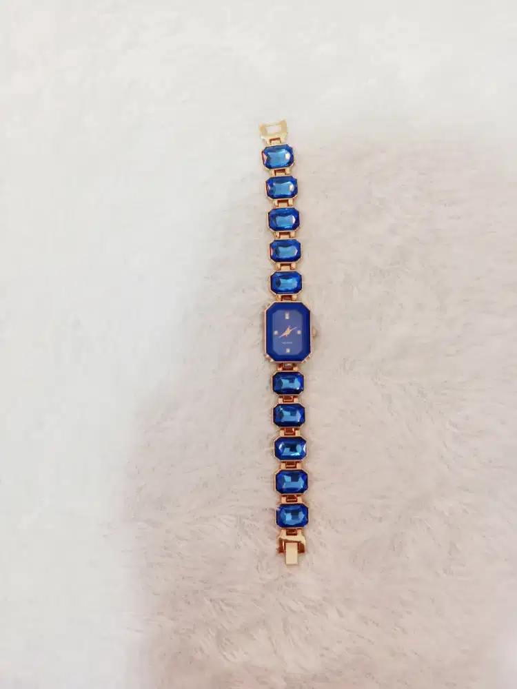 jam tangan harga 120 pas 
Lokasi Bogor cilebut
 dekat Stasiun Cilebut