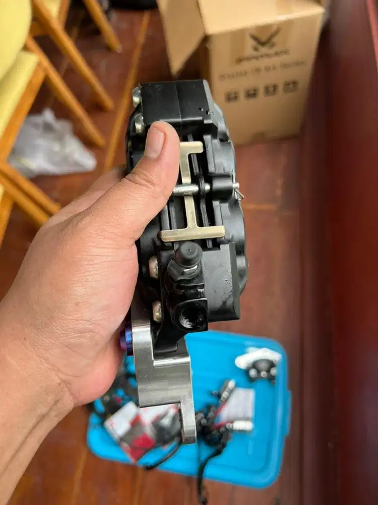 Kaliper KTC Kytaco plus Cakram Xmax 250