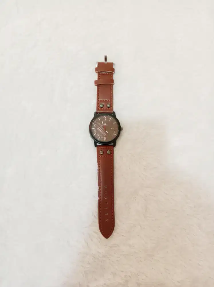 jam tangan harga 120 pas 
Lokasi Bogor cilebut
 dekat Stasiun Cilebut