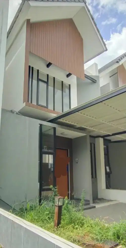 Rumah Siap Huni 2 Lantai Perum Metland Menteng
