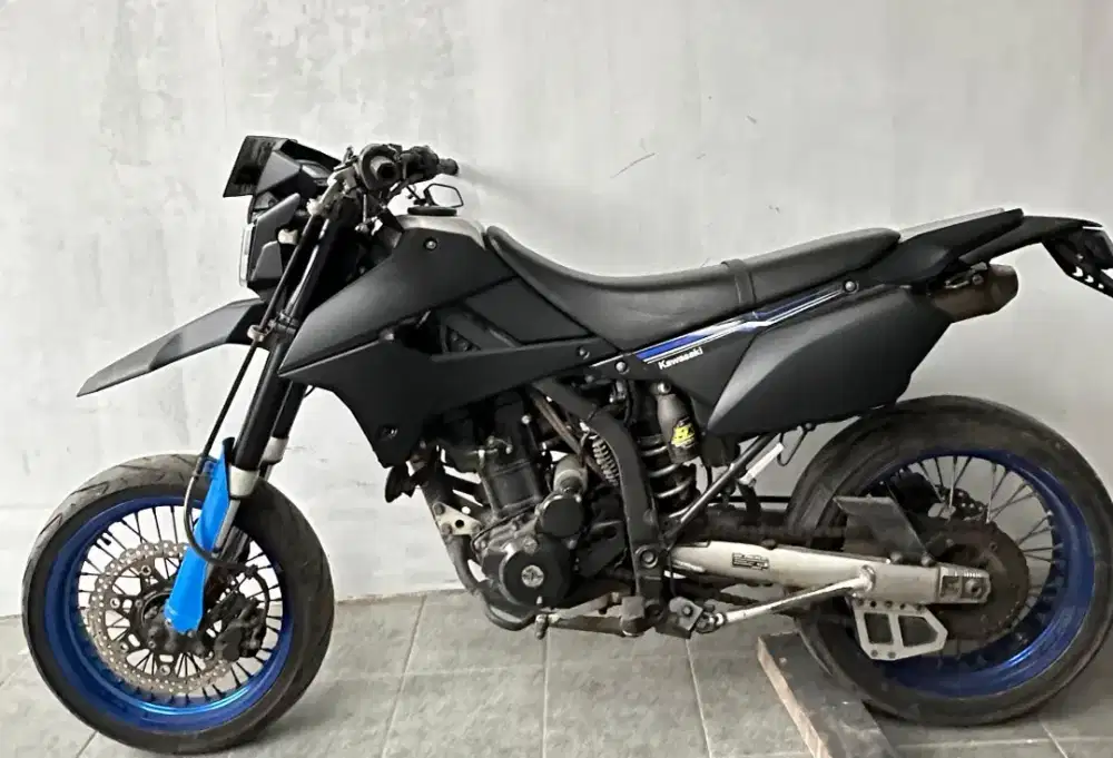 Kawasaki Dtraker 250